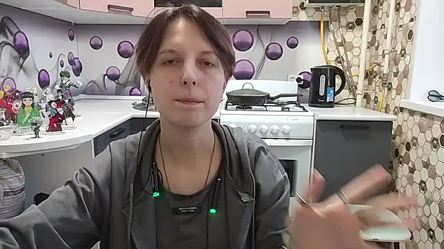 Snapshot of Saranade chatting on May 2026 05:11:01 PM Saranade online show from May 2026 05:11:01 PM