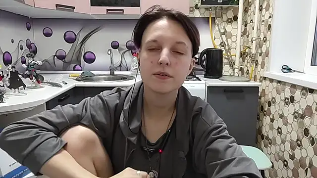 Snapshot of Saranade chatting on May 2026 05:10:02 PM Saranade online show from May 2026 05:10:02 PM