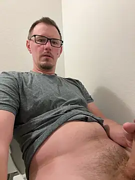 Snapshot of Hardpaul85 chatting on June 2026 01:28:02 PM Hardpaul85 online show from June 2026 01:28:02 PM