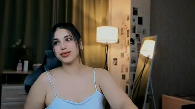 lipsyjanee online show from May 2026 07:22:02 PM