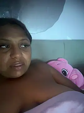 Snapshot of LittleMissGrippy chatting on July 2026 10:41:01 PM LittleMissGrippy online show from July 2026 10:41:01 PM
