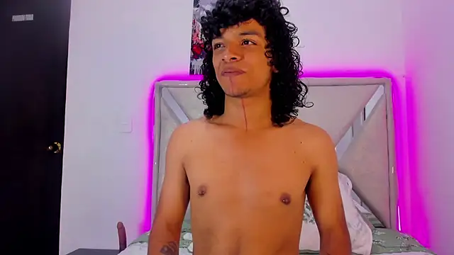 Snapshot of Lucas_cruz1 chatting on July 2026 03:24:02 AM Lucas cruz1 online show from July 2026 03:24:02 AM