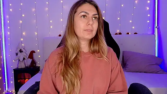 LindaWhite  online show from December 2025 10:03:01 PM