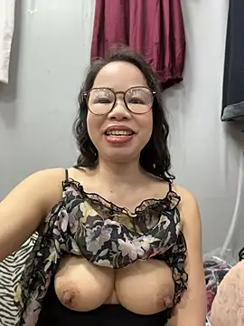 honghong mother online show from June 2026 12:22:01 PM