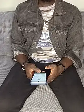 Snapshot of Bigblackman25 chatting on July 2026 08:24:02 PM Bigblackman25 online show from July 2026 08:24:02 PM
