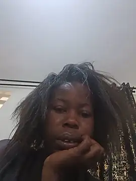 Snapshot of Freakyapple1 chatting on June 2026 06:13:02 AM Freakyapple1 online show from June 2026 06:13:02 AM