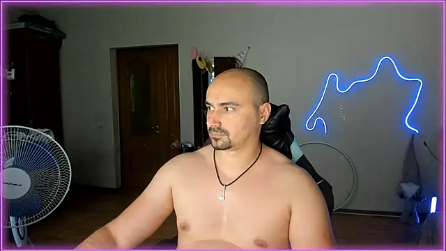 Snapshot of -SexyDaddy- chatting on June 2026 04:20:01 PM -SexyDaddy- online show from June 2026 04:20:01 PM