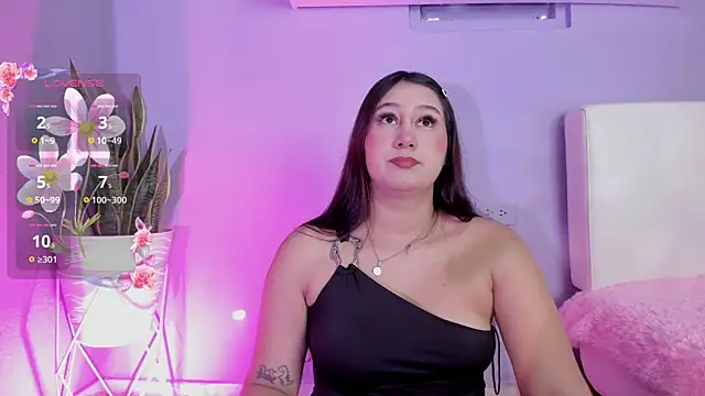 Snapshot of Allison_Peach chatting on July 2026 08:19:01 PM Allison Peach online show from July 2026 08:19:01 PM