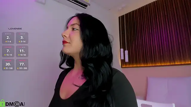 Snapshot of rebecaa_grey chatting on June 2026 02:05:01 PM rebecaa grey online show from June 2026 02:05:01 PM