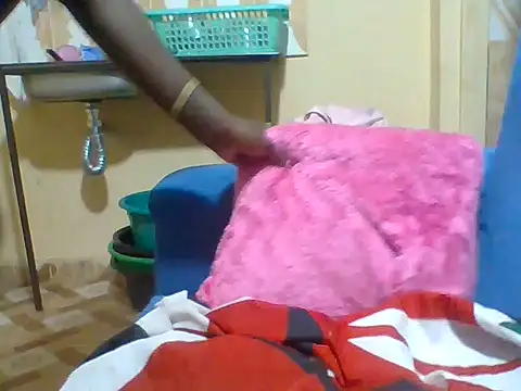 Snapshot of Skylark612 chatting on June 2026 12:16:01 AM Skylark612 online show from June 2026 12:16:01 AM