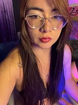 Snapshot of arilynn_ chatting on June 2026 04:58:01 AM arilynn online show from June 2026 04:58:01 AM