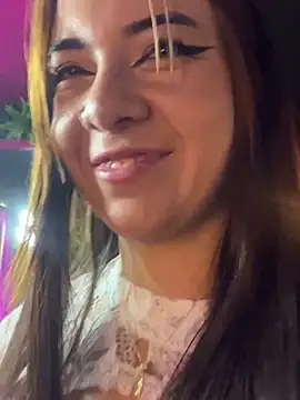 Snapshot of arilynn_ chatting on June 2026 04:18:02 AM arilynn online show from June 2026 04:18:02 AM
