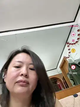 Snapshot of xxiaxia-2026 chatting on May 2026 01:07:02 PM xxiaxia-2026 online show from May 2026 01:07:02 PM