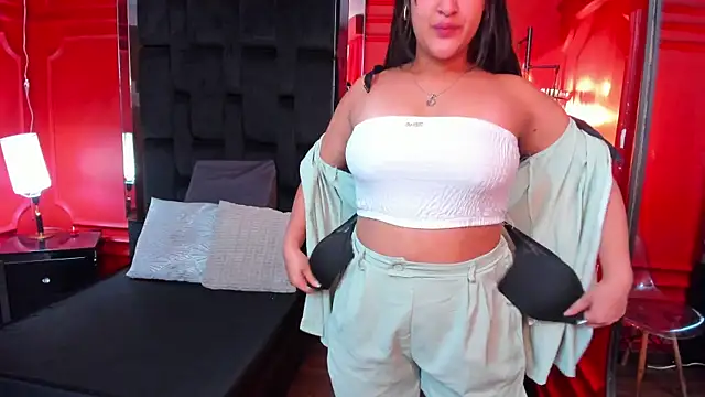 Snapshot of amberhanks chatting on July 2026 12:09:01 PM amberhanks online show from July 2026 12:09:01 PM