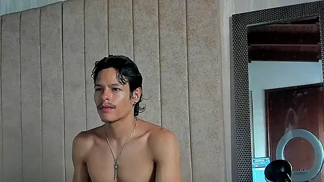 Snapshot of tommyhot7 chatting on July 2026 02:54:02 PM tommyhot7 online show from July 2026 02:54:02 PM