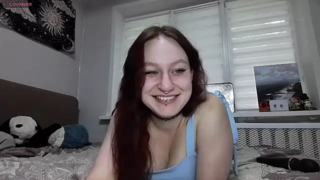 Snapshot of LoiseLovetto chatting on July 2026 01:40:02 PM LoiseLovetto online show from July 2026 01:40:02 PM