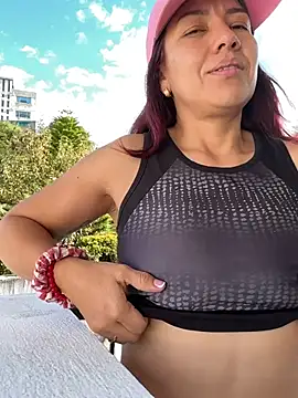 Snapshot of ArielFerrara chatting on July 2026 09:08:01 PM ArielFerrara online show from July 2026 09:08:01 PM