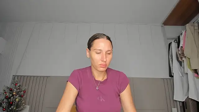 SofiClimbing online show from February 2026 05:11:02 AM