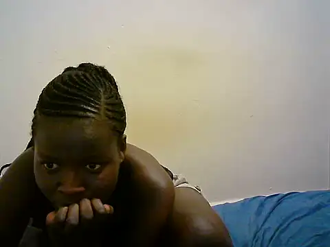 Snapshot of BerryJulie chatting on June 2026 05:30:02 PM BerryJulie online show from June 2026 05:30:02 PM