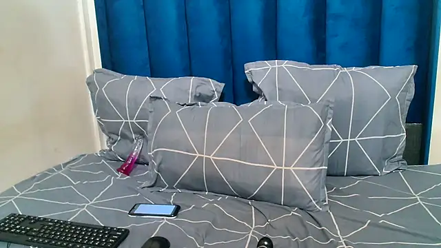 Goldenbutchy23 online show from June 2026 06:10:02 AM