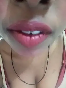 Snapshot of Sexy-Zeenat chatting on June 2026 07:54:02 AM Sexy-Zeenat online show from June 2026 07:54:02 AM