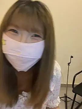 Snapshot of QIQI-QIQI-01 chatting on July 2026 09:25:01 AM QIQI-QIQI-01 online show from July 2026 09:25:01 AM