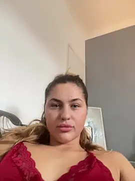 Snapshot of Goldiecherryx chatting on June 2026 05:27:02 PM Goldiecherryx online show from June 2026 05:27:02 PM