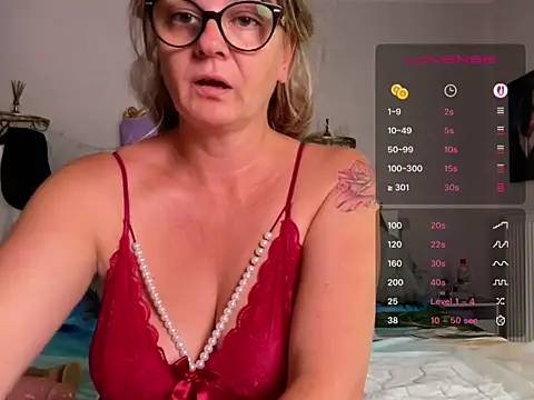 Snapshot of DirtyMarie80 chatting on July 2026 02:56:02 PM DirtyMarie80 online show from July 2026 02:56:02 PM