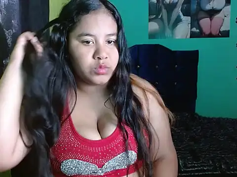 Snapshot of Rosa_ebony chatting on June 2026 01:25:02 PM Rosa ebony online show from June 2026 01:25:02 PM