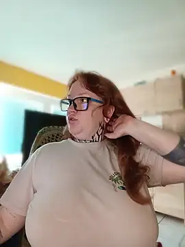 CURVYSAKURA online show from June 2026 04:55:01 PM
