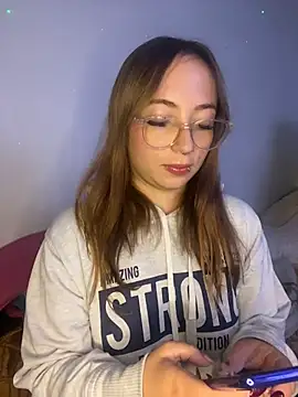 Snapshot of Caamii_ chatting on June 2026 03:29:02 AM Caamii online show from June 2026 03:29:02 AM