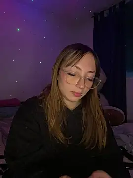 Snapshot of Caamii_ chatting on July 2026 05:32:02 AM Caamii online show from July 2026 05:32:02 AM