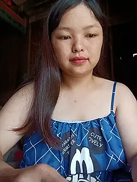 Snapshot of Linna-bae chatting on July 2026 01:52:01 AM Linna-bae online show from July 2026 01:52:01 AM
