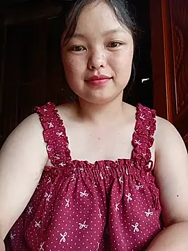 Snapshot of Linna-bae chatting on July 2026 02:05:17 AM Linna-bae online show from July 2026 02:05:17 AM