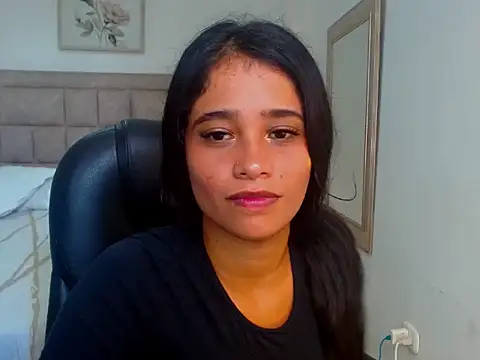 Snapshot of Samanthafinexxox chatting on June 2026 05:00:01 PM Samanthafinexxox online show from June 2026 05:00:01 PM