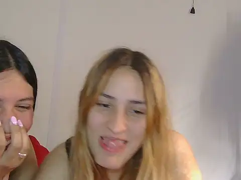 Snapshot of sweet_melatina chatting on July 2026 03:40:01 PM sweet melatina online show from July 2026 03:40:01 PM