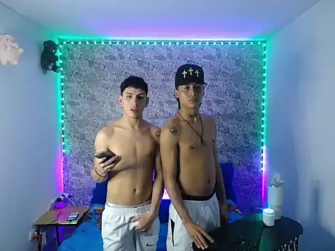 Snapshot of TheHotDuo19 chatting on July 2026 03:59:02 AM TheHotDuo19 online show from July 2026 03:59:02 AM
