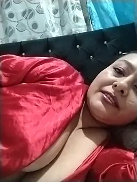 Snapshot of sussan_sexymilf chatting on August 2026 07:51:02 AM sussan sexymilf online show from August 2026 07:51:02 AM