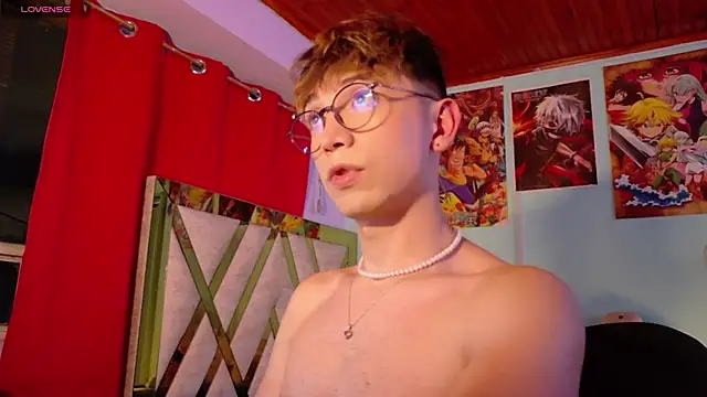 Snapshot of Chris_Blake_ chatting on June 2026 12:32:02 AM Chris Blake online show from June 2026 12:32:02 AM