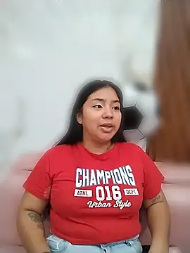 Amber Herrera online show from June 2026 12:33:02 PM