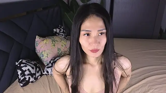 Snapshot of JadeMiya chatting on June 2026 07:34:02 PM JadeMiya online show from June 2026 07:34:02 PM