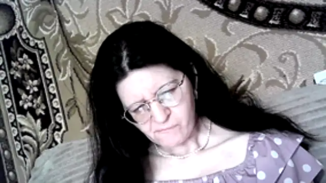 Snapshot of Dear_Annet chatting on June 2026 12:27:02 PM Dear Annet online show from June 2026 12:27:02 PM