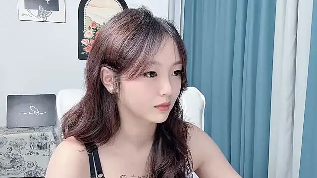 Snapshot of wenwen8888 chatting on July 2026 03:51:01 PM wenwen8888 online show from July 2026 03:51:01 PM