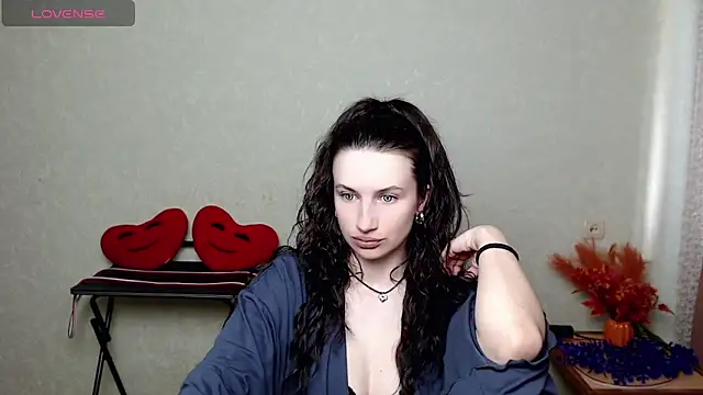 Snapshot of LilithRivi chatting on June 2026 02:27:01 PM LilithRivi online show from June 2026 02:27:01 PM