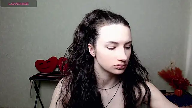 Snapshot of LilithRivi chatting on June 2026 02:15:01 PM LilithRivi online show from June 2026 02:15:01 PM