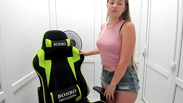 MiaSummerr  online show from July 2026 11:27:01 AM