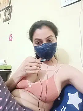 Snapshot of Shaina01 chatting on June 2026 07:44:02 PM Shaina01 online show from June 2026 07:44:02 PM