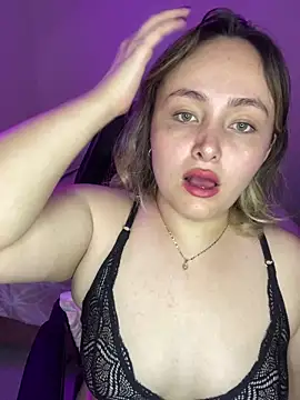 Snapshot of Rositafresitaa chatting on June 2026 02:00:01 AM Rositafresitaa online show from June 2026 02:00:01 AM