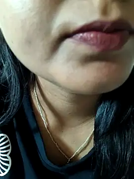 Snapshot of sheela_3563 chatting on July 2026 07:22:01 AM sheela 3563 online show from July 2026 07:22:01 AM
