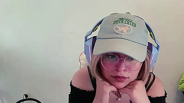 PinkMoonBaby online show from June 2026 07:24:01 AM